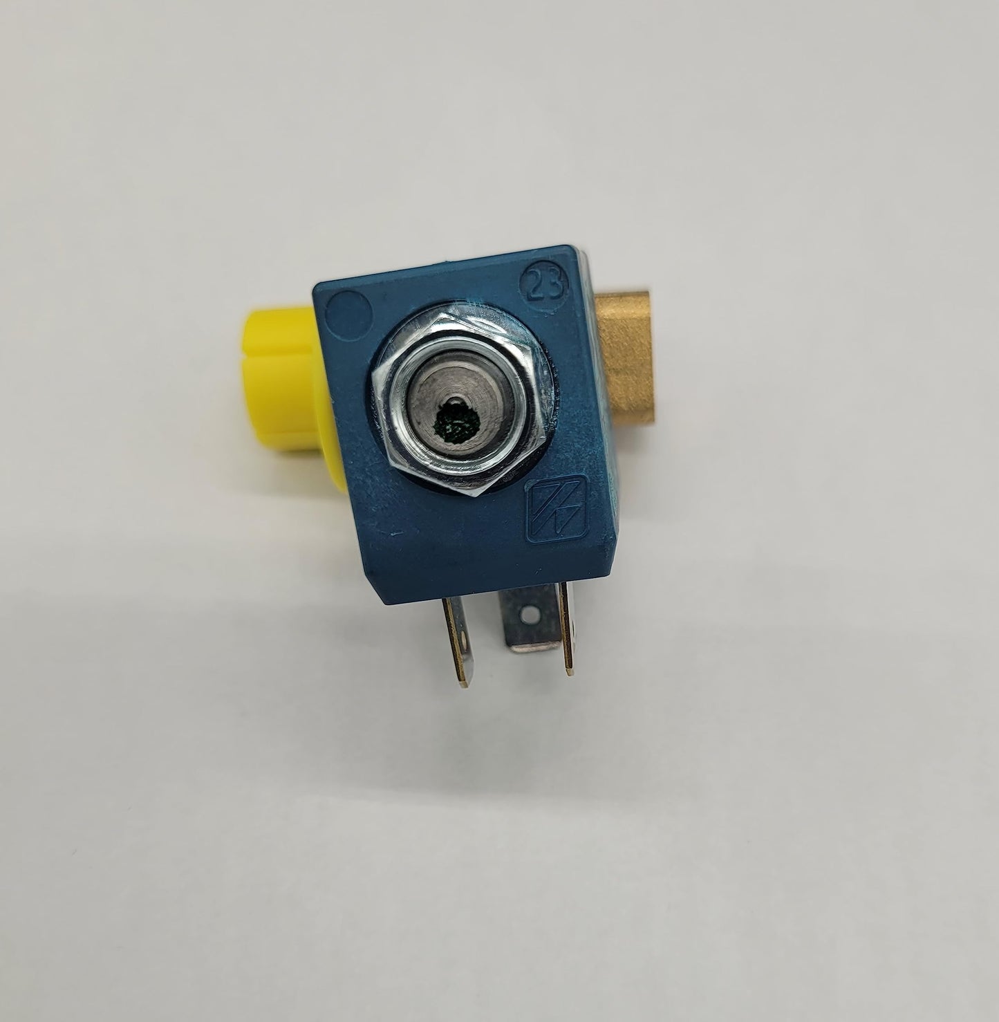Thetford gas safety valve refrigerator solenoid for the N3000 & N4000 series 690810 A9902334