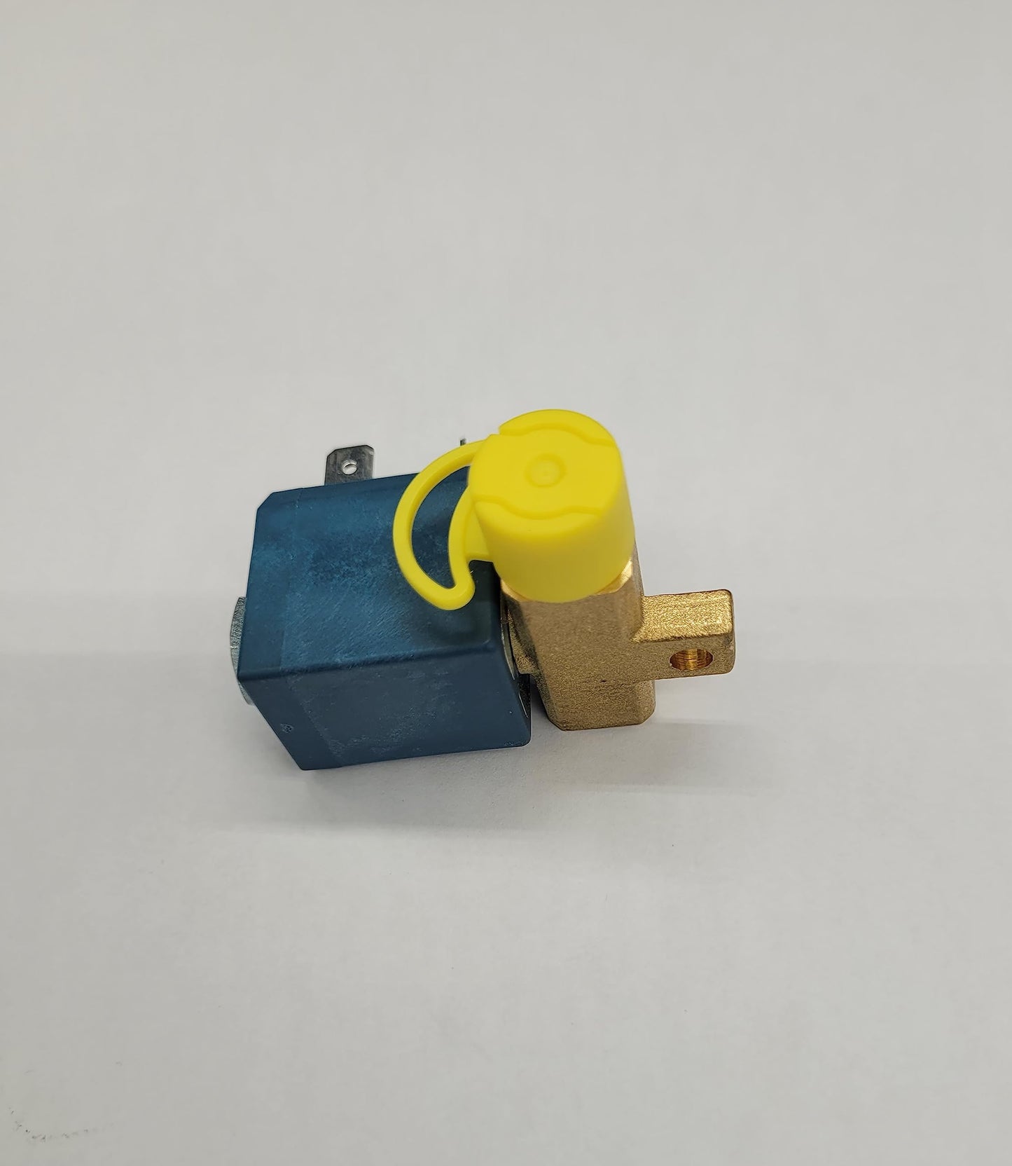 Thetford gas safety valve refrigerator solenoid for the N3000 & N4000 series 690810 A9902334