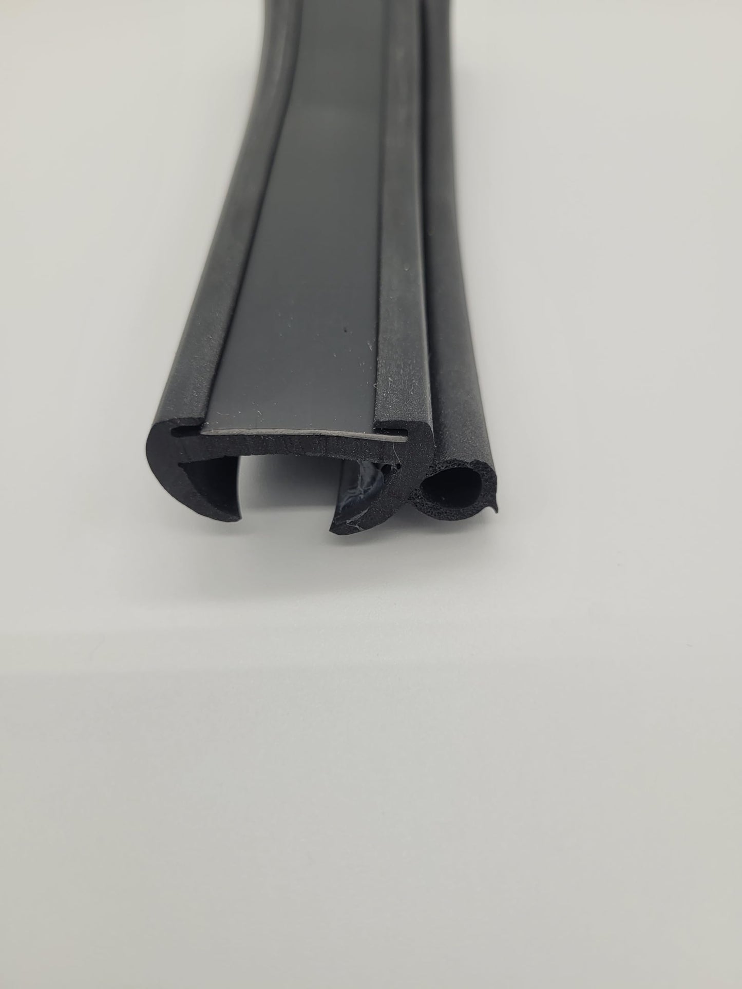 Caravan or Motorhome Window Rubber 25mm Small Bore and Trim (Sold by the Metre)