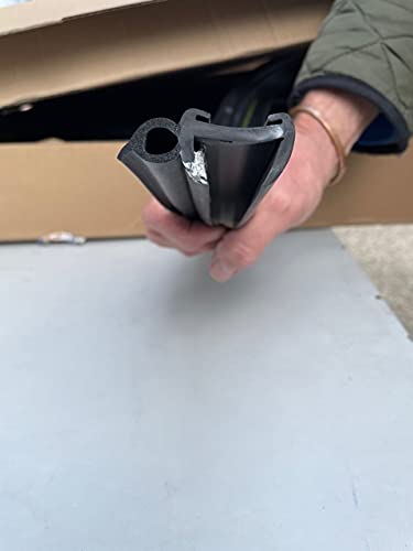 Caravan or Motorhome Window Rubber 25mm Large Bore 13mm bubble (Sold by the Metre)