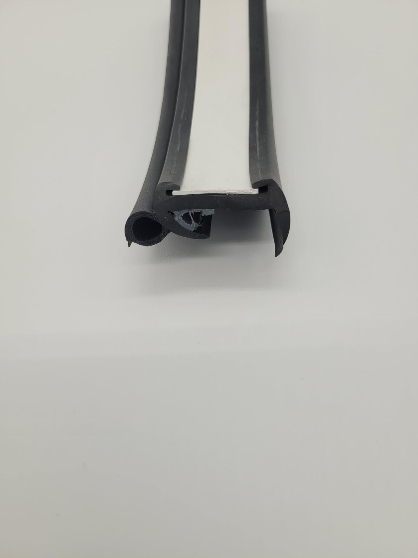 Caravan or Motorhome Window Rubber 25mm Small Bore and Trim (Sold by the Metre)